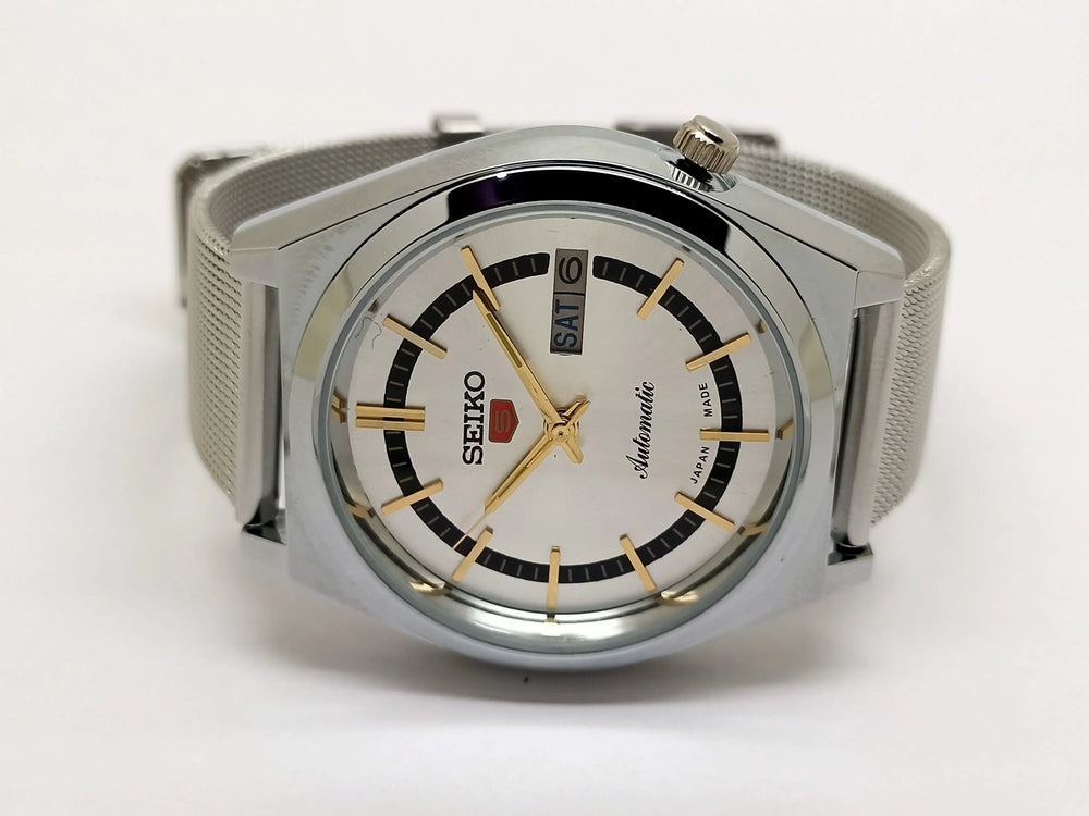 VINTAGE REFURBISHED SEIKO 5 AUTOMATIC JAPAN MENS DAY DATE WATCH - National Watches