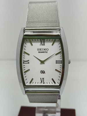 Seiko 5 Black Dial quartz Watch - National Watches