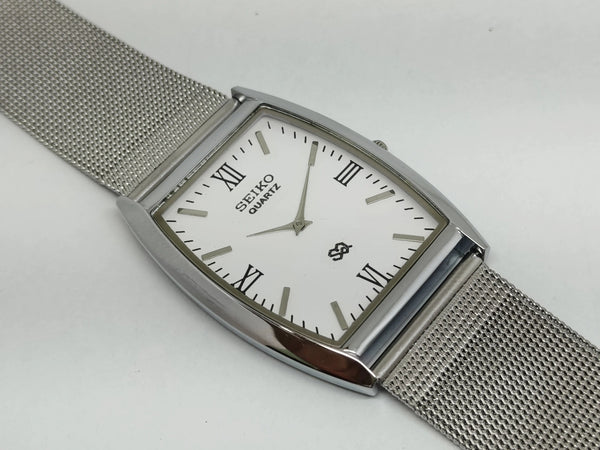 Seiko 5 Black Dial quartz Watch - National Watches