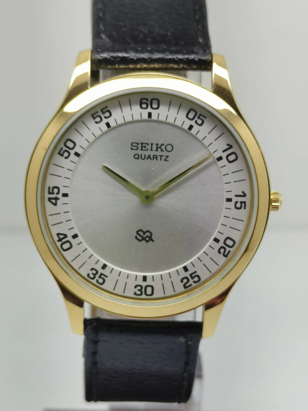 Seiko 5 Black aSeiko Silim Quartz Watch – Sleek, Durable & Stylish Timepiece for Men/WomenDial quartz Watch - National Watches