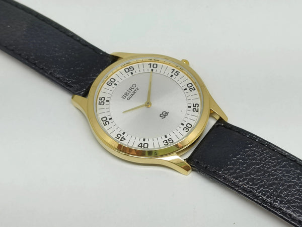 Seiko 5 Black aSeiko Silim Quartz Watch – Sleek, Durable & Stylish Timepiece for Men/WomenDial quartz Watch - National Watches