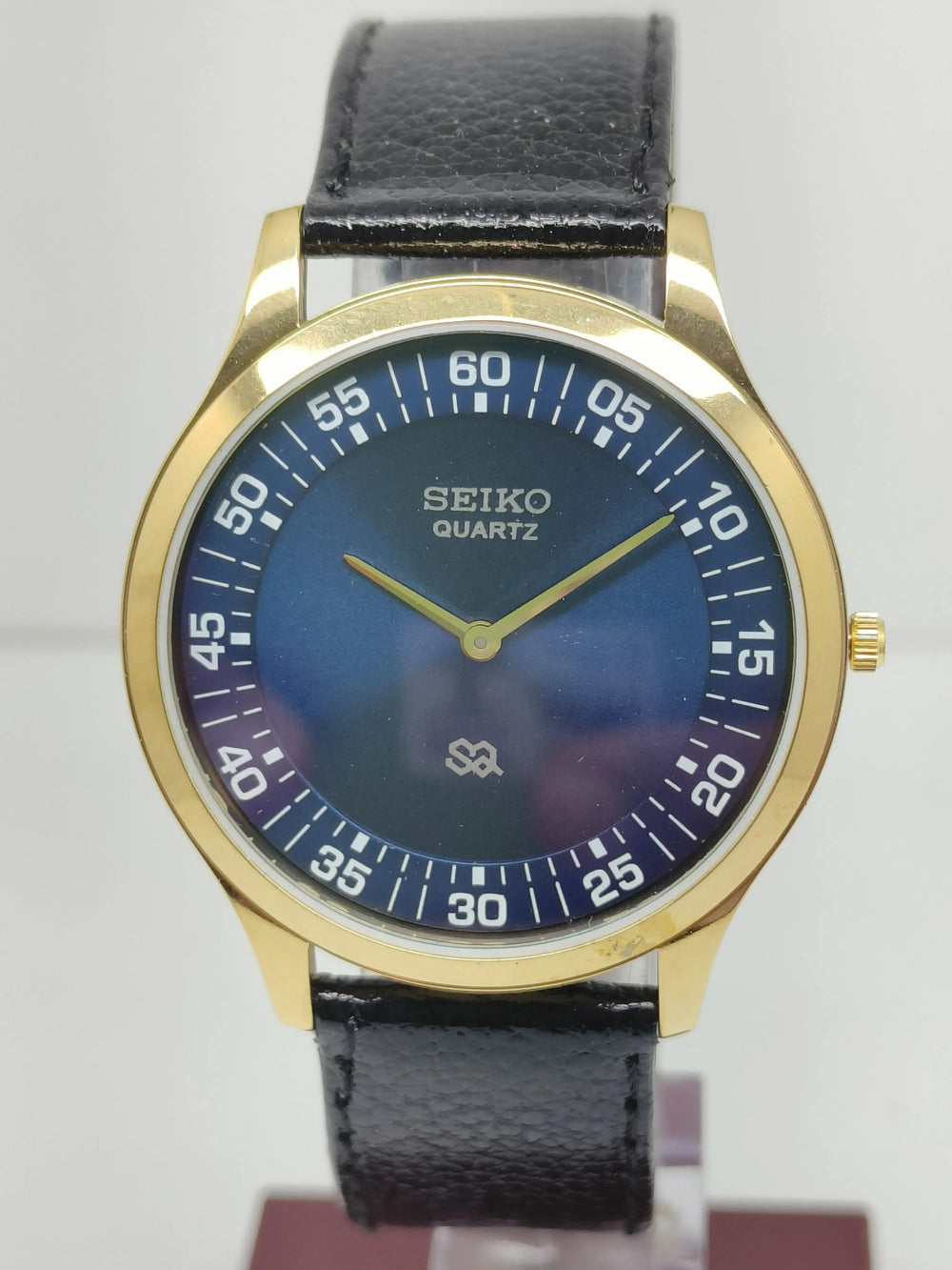 Seiko 5 Black Dial quartz WatcaSeiko Silim Quartz Watch – Sleek, Durable & Stylish Timepiece for Men/Womenh - National Watches