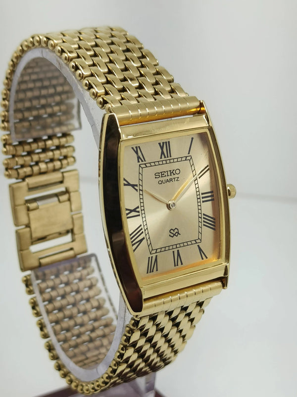 Seiko 5 Black aSeiko Silim Quartz Watch – Sleek, Durable & Stylish Timepiece for Men/WomenDial quartz Watch - National Watches