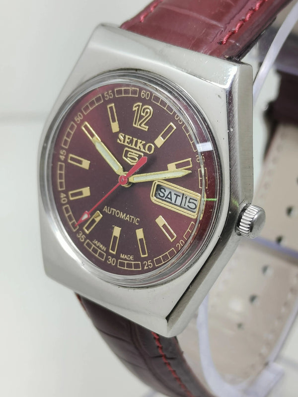 Seiko 5 Vintage Automatic – Refurbished Classic Timepiece National Watches