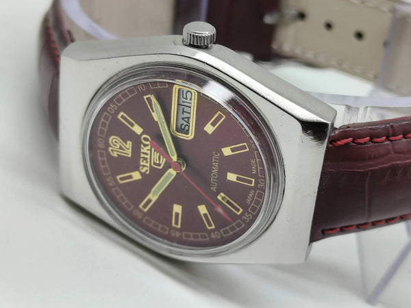 Seiko 5 Vintage Automatic – Refurbished Classic Timepiece National Watches
