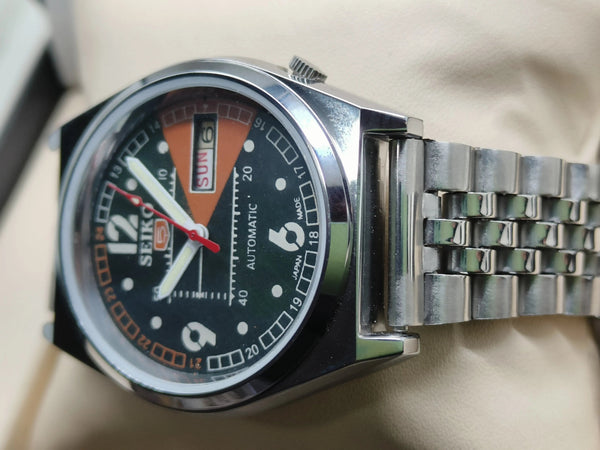 Seiko 5 Vintage Men’s Watch – Refurbished & Ready to Wear National Watches