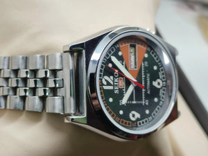 Seiko 5 Vintage Men’s Watch – Refurbished & Ready to Wear National Watches