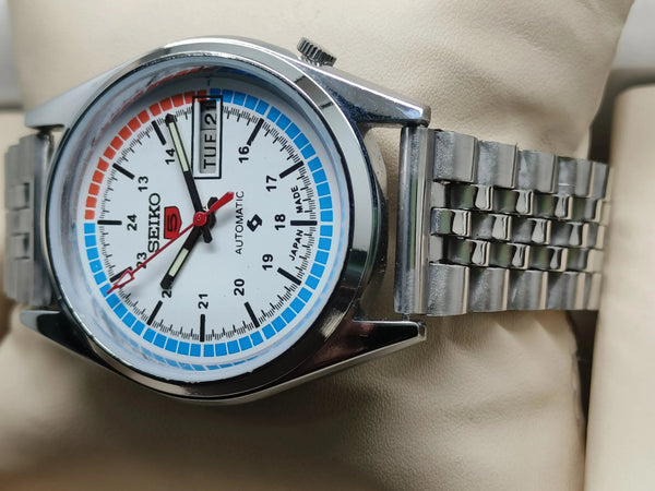 Seiko 5 Vintage Sports Automatic – Refurbished Piece National Watches