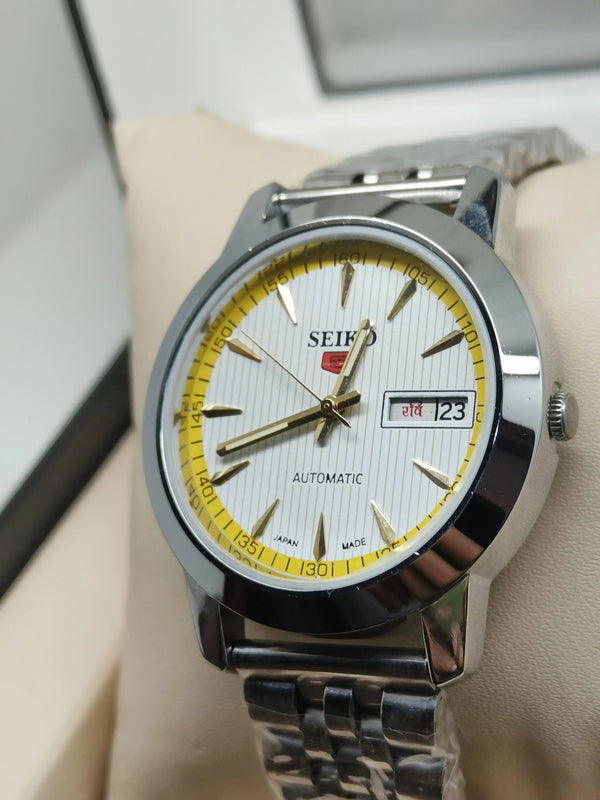 Seiko 5 Vintage Field Watch – Refurbished Tough & Authentic National Watches