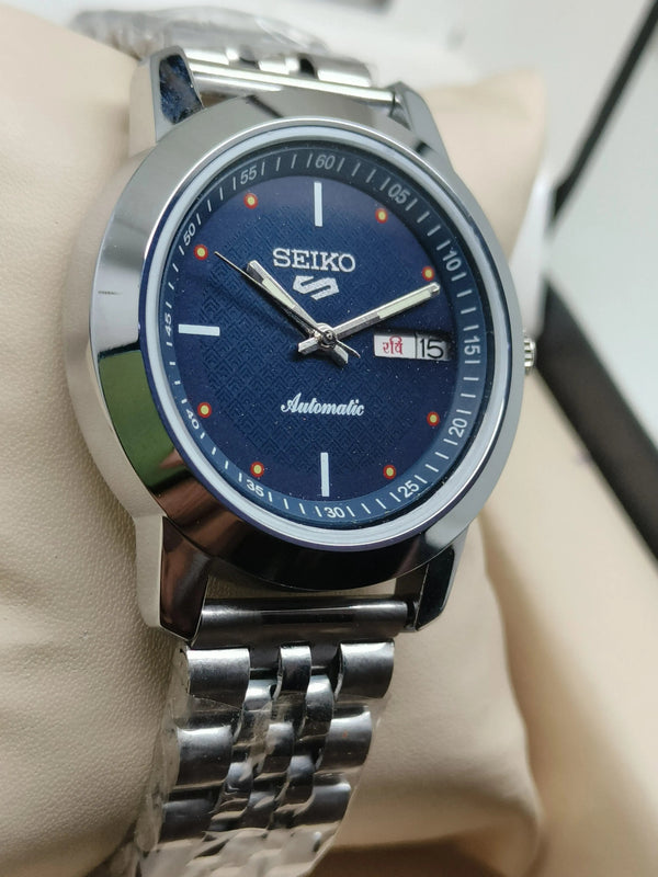 Seiko 5 Vintage Cushion Case – Refurbished Retro Vibes National Watches