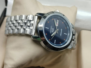 Seiko 5 Vintage Cushion Case – Refurbished Retro Vibes National Watches