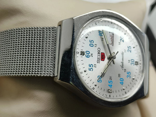 Seiko 5 Vintage Jubilee Bracelet – Refurbished Classic Piece National Watches