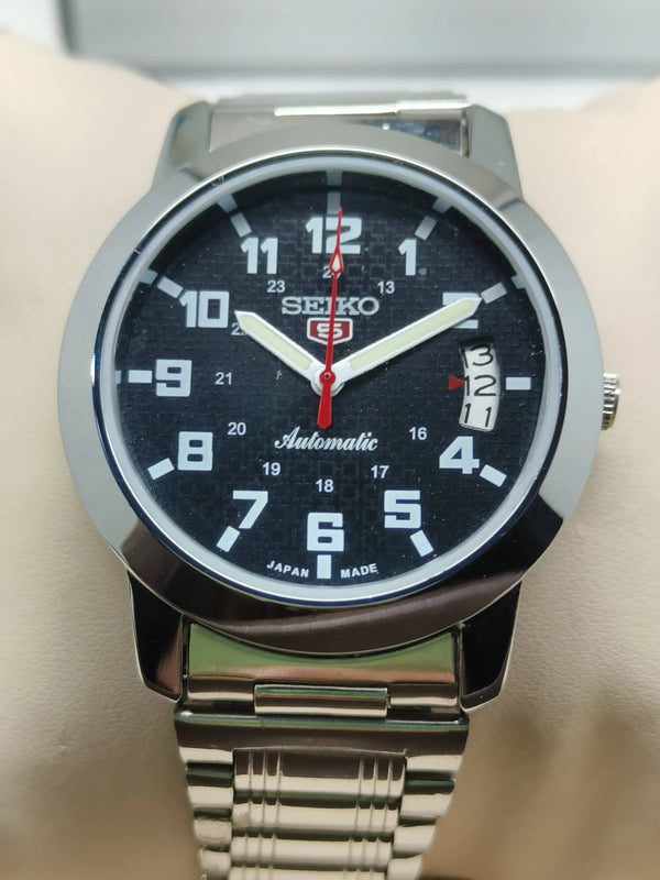 Seiko 5 Vintage Mesh Bracelet – Refurbished Classic Style National Watches
