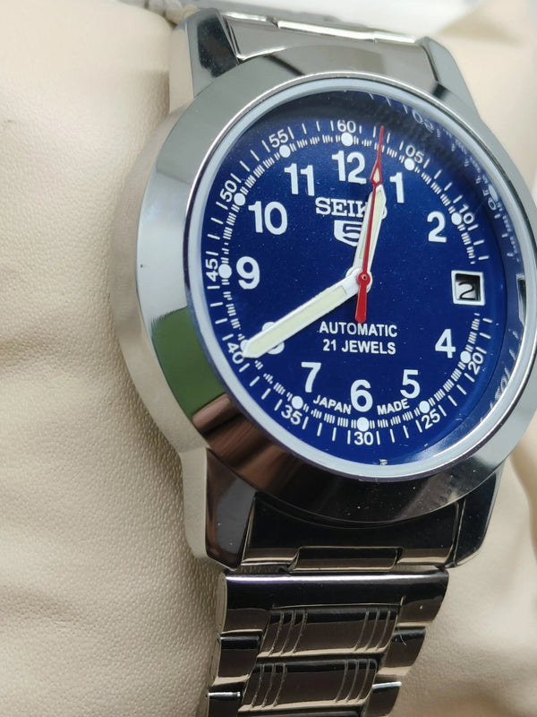 Seiko 5 Vintage Champagne Dial – Restored Dress Watch National Watches