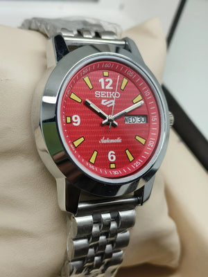 Seiko 5 Vintage Diver Style Bezel – Refurbished & Stylish National Watches