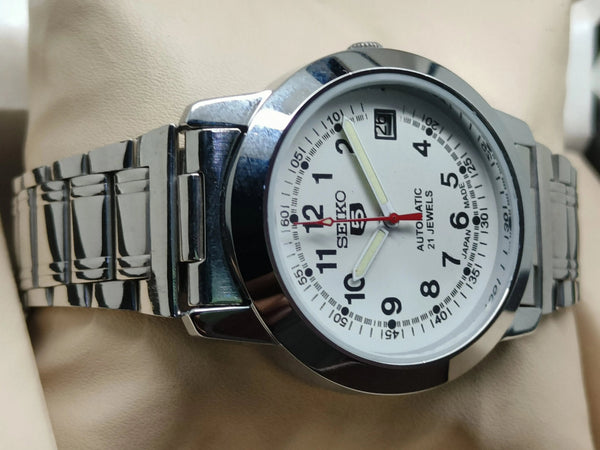 Seiko 5 Vintage Applied Indices – Restored Detailing National Watches