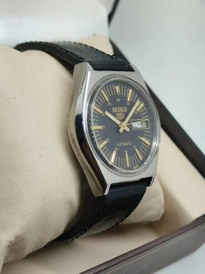 Seiko 5 Vintage Domed Crystal – Refurbished Retro Aesthetic National Watches