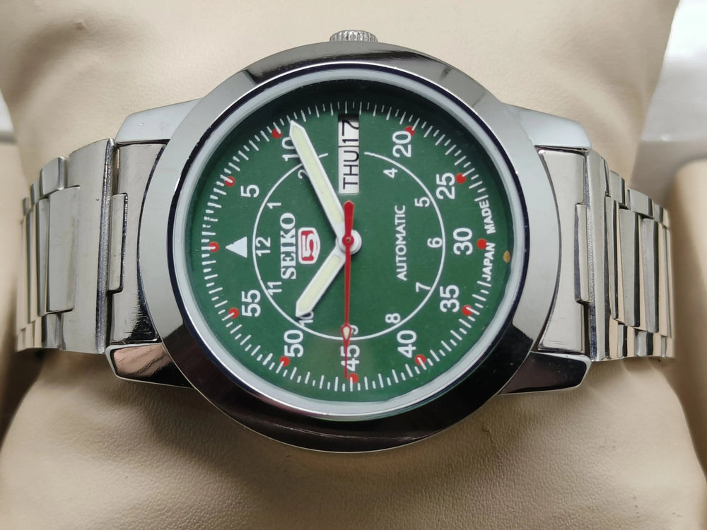 Seiko 5 Vintage Bracelet Included – Serviced Watch National Watches