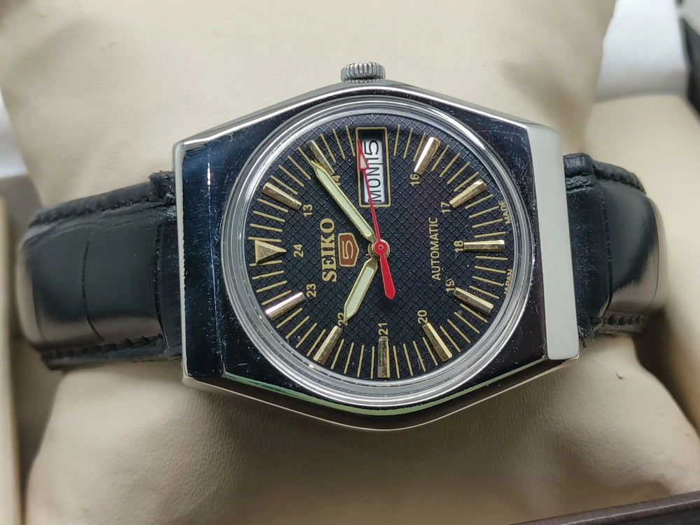 Seiko 5 Vintage Automatic – All Original Parts (Refurbished) National Watches