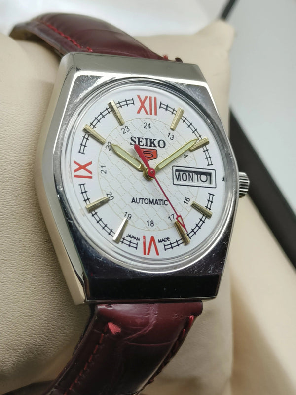 Seiko 5 Vintage Automatic – Unisex Classic National Watches