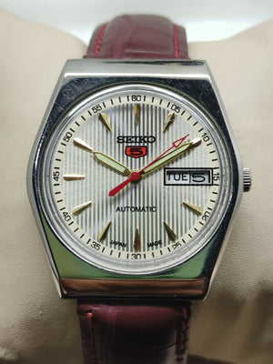 Seiko 5 Vintage Automatic – Oversized 40mm (if size allows) National Watches
