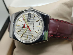 Seiko 5 Vintage Automatic – Oversized 40mm (if size allows) National Watches