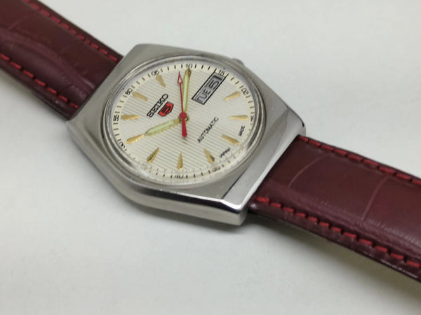 Seiko 5 Vintage Automatic – Oversized 40mm (if size allows) National Watches