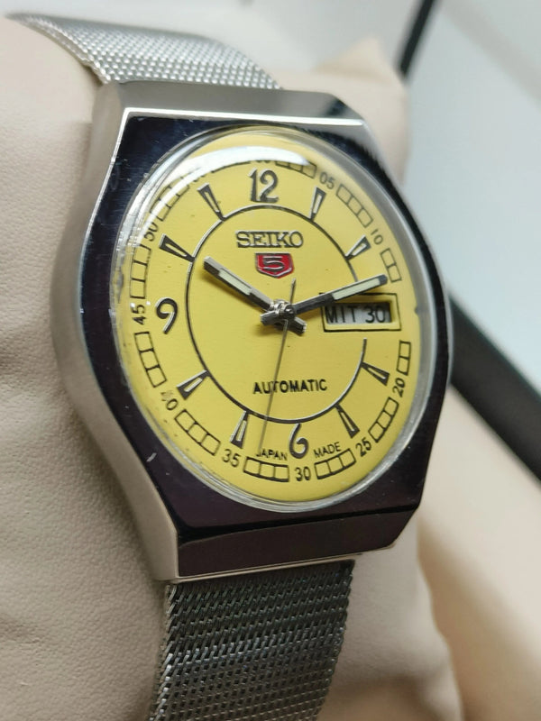 Seiko 5 Vintage Automatic – Serial # Visible Case Back National Watches