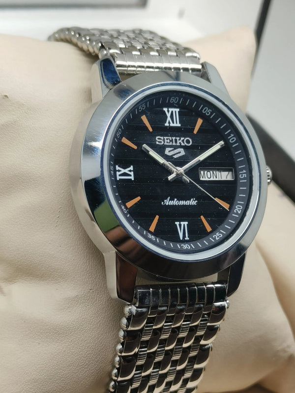 Seiko 5 Vintage Automatic – Water Resistant Refurbished Model National Watches