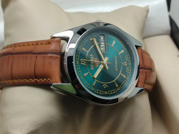 Seiko 5 Vintage Automatic – New Crystal Installed National Watches