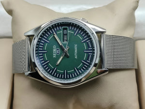 Seiko 5 Vintage Automatic – Sustainable Collectible National Watches