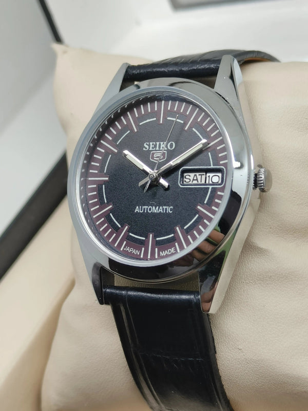 Seiko 5 Vintage Automatic – Rugged & Reliable National Watches