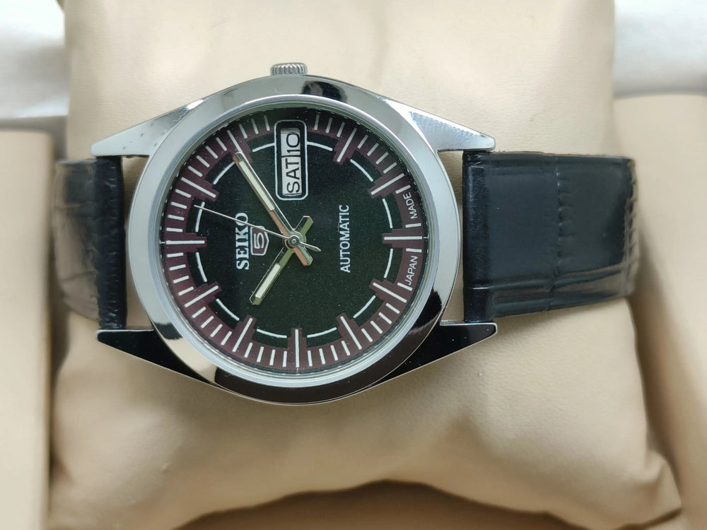 Seiko 5 Vintage Automatic – Rugged & Reliable National Watches