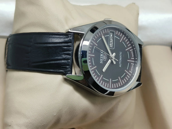 Seiko 5 Vintage Automatic – Rugged & Reliable National Watches