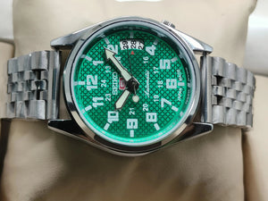 Seiko 5 Vintage Automatic – Classic Retro Appeal National Watches