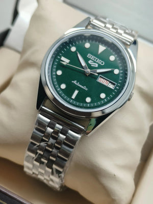 Seiko 5 Vintage Automatic – Bold & Timeless National Watches