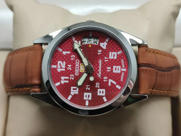 Seiko 5 Vintage Automatic – For Casual & Formal National Watches