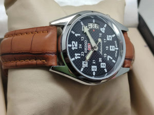 Seiko 5 Vintage Automatic – Seiko Branded Crown & Case Back National Watches