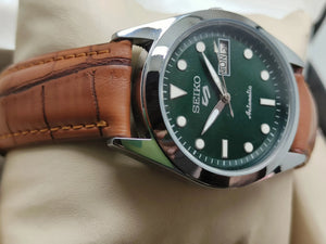 Seiko 5 Vintage Automatic – Distinct Seiko 5 Emblem National Watches