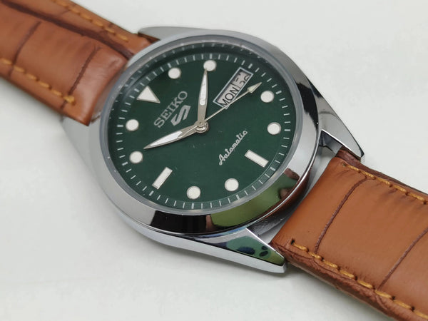 Seiko 5 Vintage Automatic – Distinct Seiko 5 Emblem National Watches