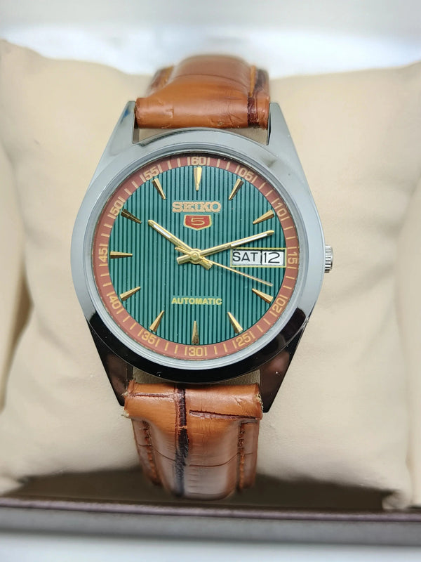 Seiko 5 Vintage Automatic – Exhibition Case Back (if applicable) National Watches