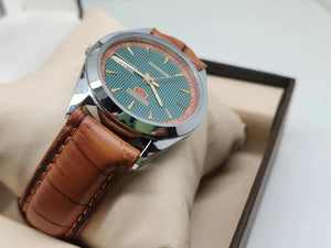 Seiko 5 Vintage Automatic – Exhibition Case Back (if applicable) National Watches