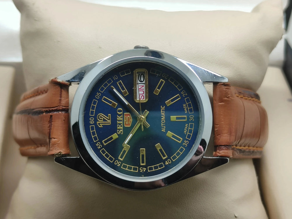 Seiko 5 Vintage Automatic – Street Style Vintage Piece National Watches