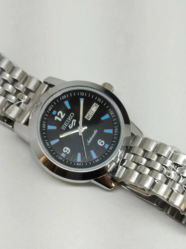 Seiko 5 Vintage Automatic – Refurbished Classic Timepiece National Watches