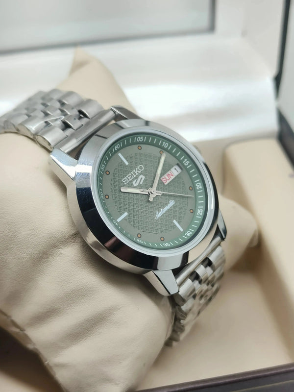 Seiko 5 Vintage Sports Automatic – Refurbished Piece National Watches
