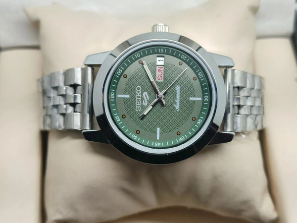 Seiko 5 Vintage Sports Automatic – Refurbished Piece National Watches