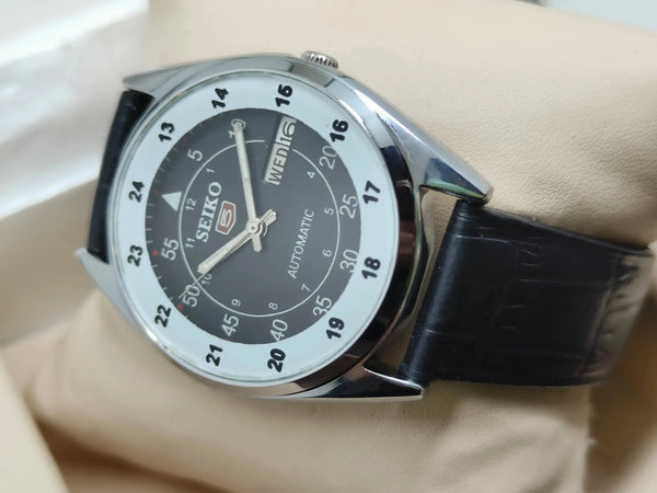 Seiko 5 Vintage Mesh Bracelet – Refurbished Classic Style National Watches