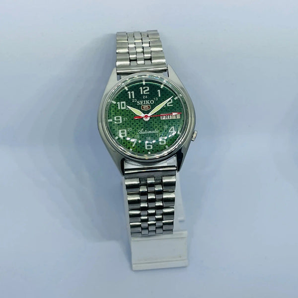 Seiko 5 Automatic Vintage Watch – Refurbished | Japan Made | Timeless Men’s Classic National Watches