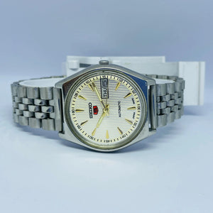 Seiko 5 Automatic Vintage Watch – Refurbished | Japan Made | Timeless Men’s Classic National Watches