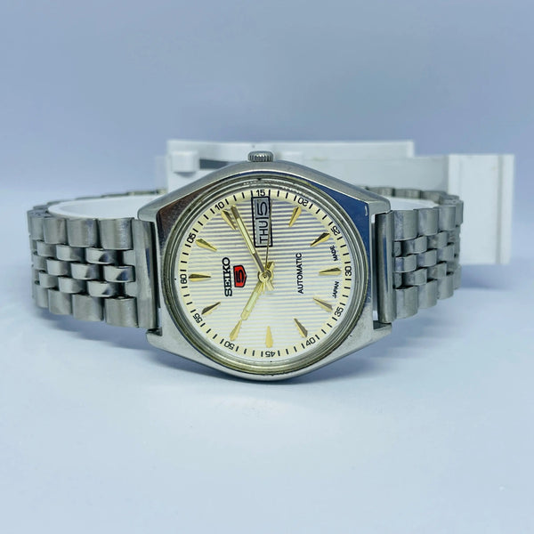 Seiko 5 Automatic Vintage Watch – Refurbished | Japan Made | Timeless Men’s Classic National Watches